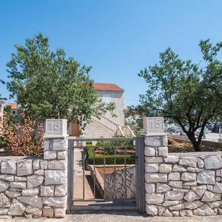 Batinic - One Bedroom With Terrace St Apartament *
