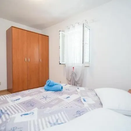 Batinic - One Bedroom With Terrace St * Supetar